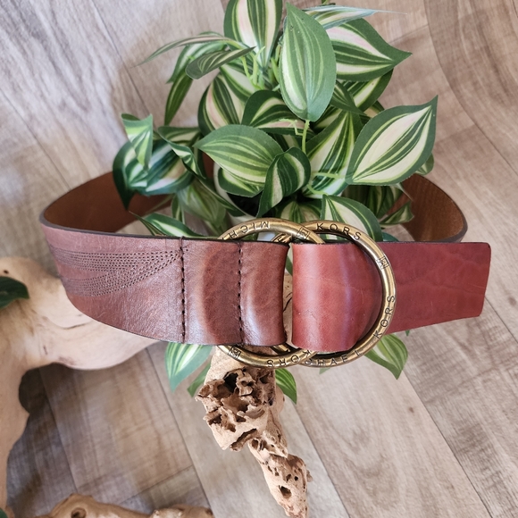 Michael Michael Kors Double Brass Ring Brown Leather Belt w/Decorative Stitching - Picture 2 of 15